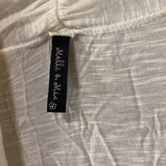 Cream, light cardigan style over shirt - Picture 2 of 3